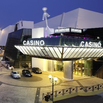 Le légendaire casino de la Croisette à Cannes va-t-il être délocalisé?