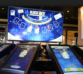 Exemple de table de blackjack électronique d'un casino Barrière